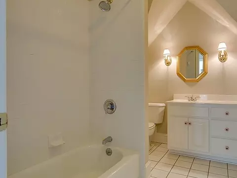 28 Lytham Ln, Durham, NC 27707 photo 15