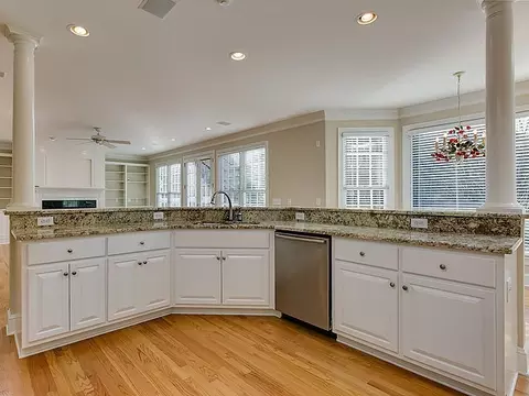 28 Lytham Ln, Durham, NC 27707 photo 10