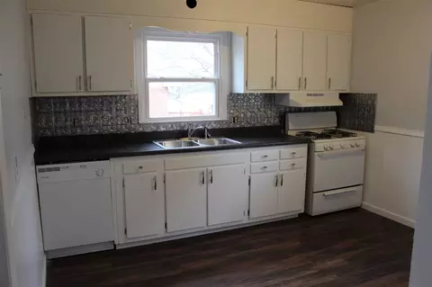 116 Murphy Dr, Cary, NC 27513 photo 3