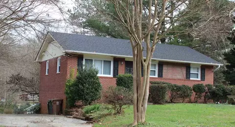 116 Murphy Dr, Cary, NC 27513 photo 2