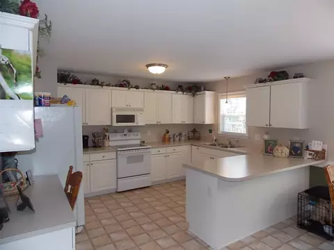 233 Jesse Dr, Smithfield, NC 27577 photo 5