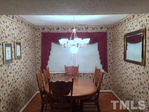 104 Longview Dr, Smithfield, NC 27577 photo 5