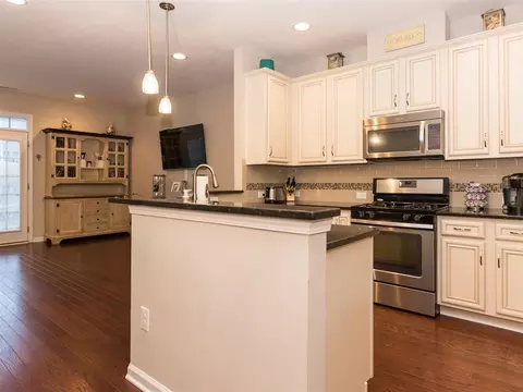 2446 Baslow Dr, Apex, NC 27539 photo 5
