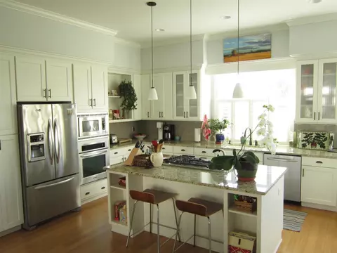 108 Sharp St, Chapel Hill, NC 27516 photo 3