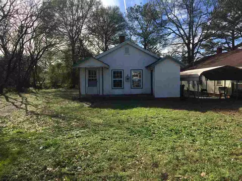 614 E Vance St, Dunn, NC 28334 photo 2
