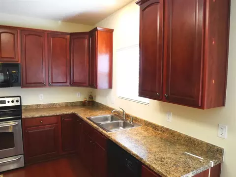 414 Thistlegate Trl, Raleigh, NC 27610 photo 4