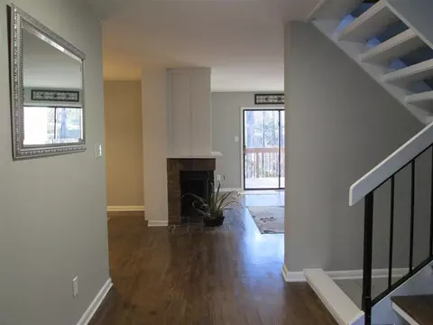4100 Five Oaks Dr #39, Durham, NC 27707 photo 2