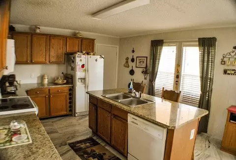 27 S Daisy Dr, Middlesex, NC 27557 photo 8
