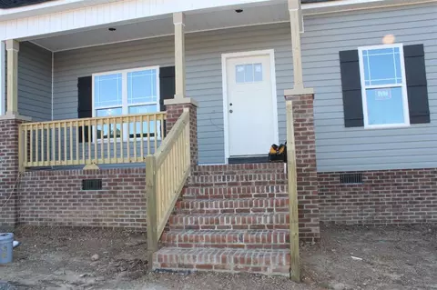 237 Denvale Dr, Selma, NC 27576 photo 3