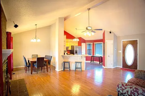 205 William Dr, Benson, NC 27504 photo 4