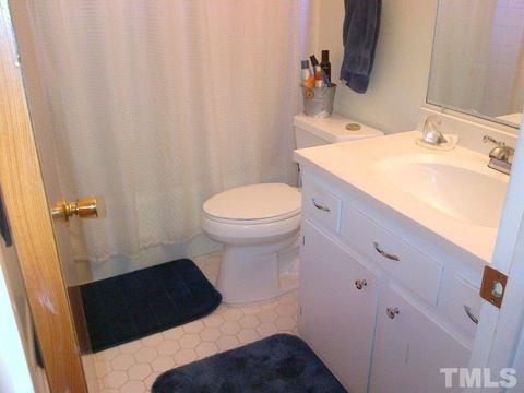 707 Ruby St, Durham, NC 27704 photo 11