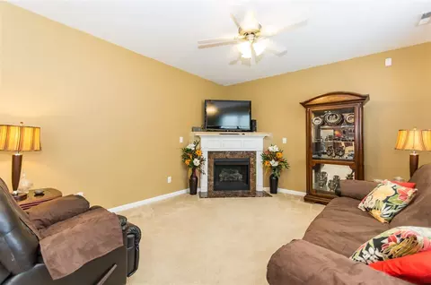 208 Pearson Pl, Clayton, NC 27527 photo 9