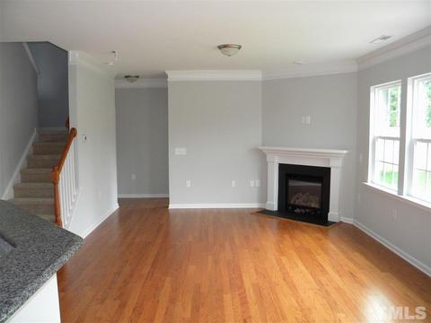 627 Hiddenbrook Dr, Durham, NC 27703 photo 7