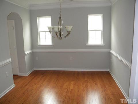 627 Hiddenbrook Dr, Durham, NC 27703 photo 4