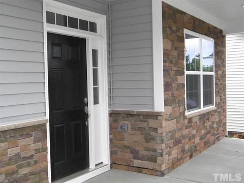 627 Hiddenbrook Dr, Durham, NC 27703 photo 2