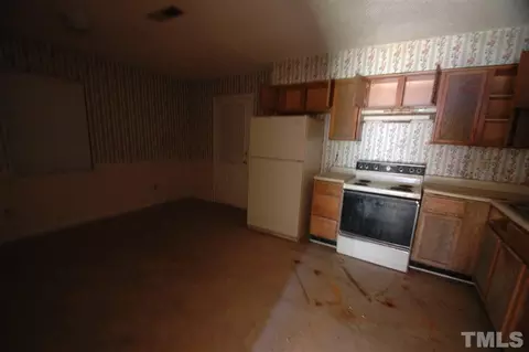 709 Piper St, Durham, NC 27704 photo 3