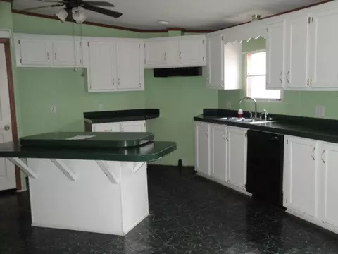 124 Les Belle Dr, Middlesex, NC 27557 photo 5