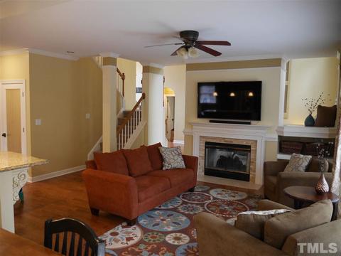 402 Wakehurst Dr, Cary, NC 27519 photo 6