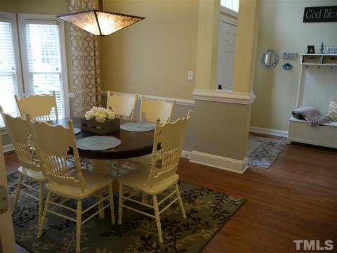 402 Wakehurst Dr, Cary, NC 27519 photo 4