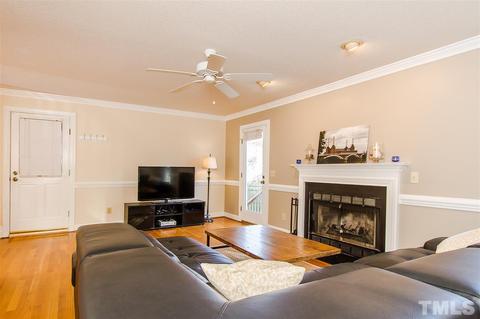 17 Boxwood Dr, Durham, NC 27713 photo 8
