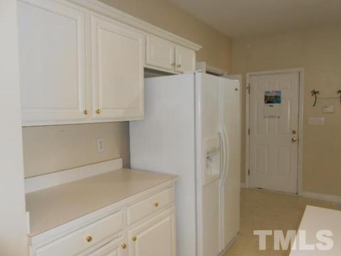 107 Cobblestone Ct, Smithfield, NC 27577 photo 11
