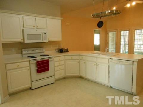 107 Cobblestone Ct, Smithfield, NC 27577 photo 10