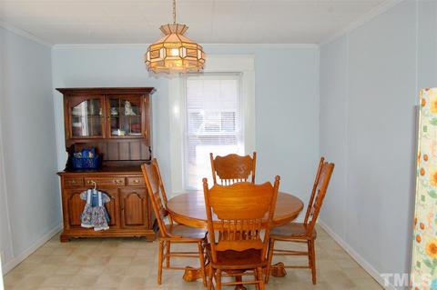 805 Pleasant Dr, Durham, NC 27703 photo 7