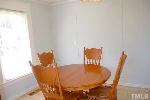 805 Pleasant Dr, Durham, NC 27703 photo 8