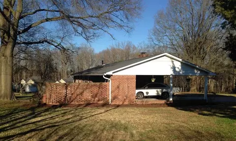 200 Semora Rd, Roxboro, NC 27573 photo 4