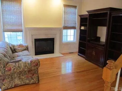 402 Culpepper Ct, Durham, NC 27712 photo 3