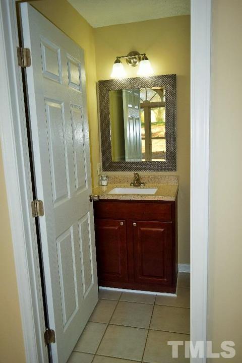 318 Bainbridge Cir, Garner, NC 27529 photo 12