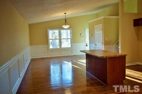 318 Bainbridge Cir, Garner, NC 27529 photo 7
