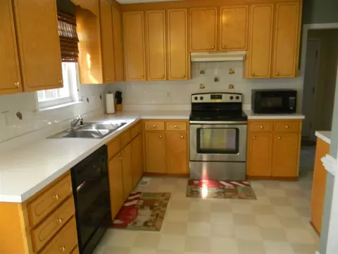 2 Atlantic Ave, Benson, NC 27504 photo 12