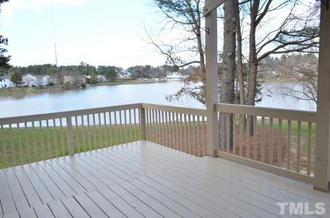 4 Shoreline Cv, Durham, NC 27703 photo 5