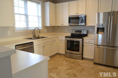 4 Shoreline Cv, Durham, NC 27703 photo 13