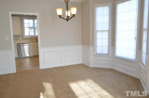 4 Shoreline Cv, Durham, NC 27703 photo 9
