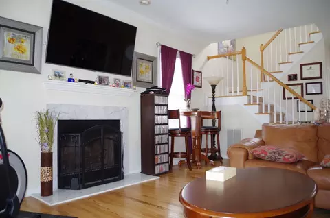 1002 Grassview Ct, Apex, NC 27502 photo 4