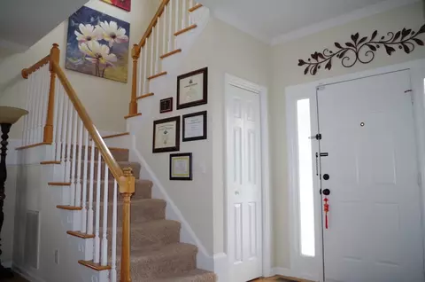 1002 Grassview Ct, Apex, NC 27502 photo 2
