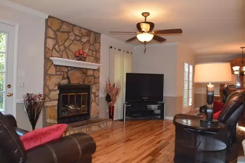303 Whithorne Dr, Garner, NC 27529 photo 9