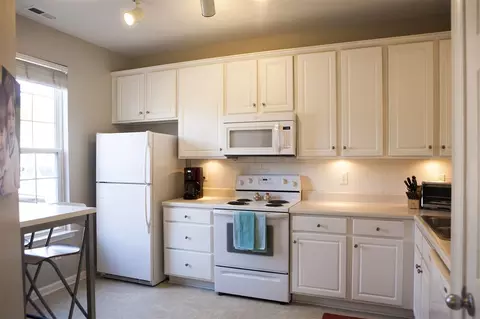 1218 Maroon Dr, Durham, NC 27713 photo 3