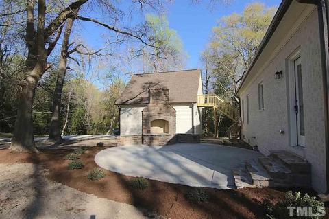 8255 Raleigh Rd, Benson, NC 27504 photo 3