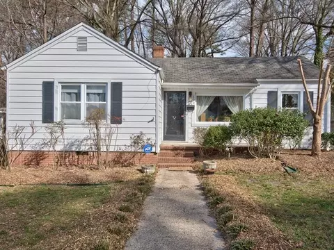 300 Gresham Ave, Durham, NC 27704 photo 2