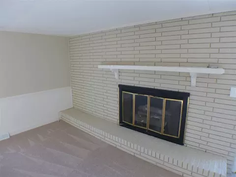 202 E Holmes St, Benson, NC 27504 photo 7