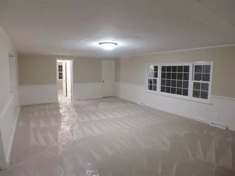 202 E Holmes St, Benson, NC 27504 photo 6