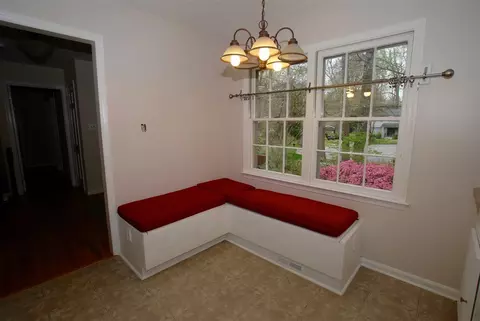 3306 Mesa Ct, Raleigh, NC 27607 photo 5