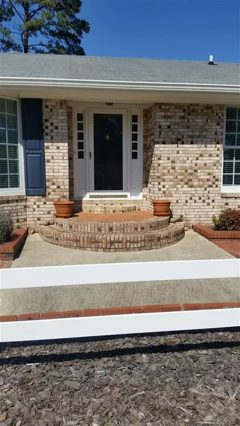 103 Castle Dr, Smithfield, NC 27577 photo 3