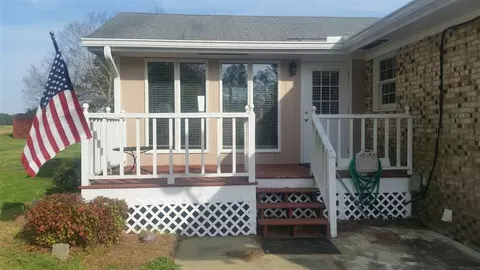 103 Castle Dr, Smithfield, NC 27577 photo 7
