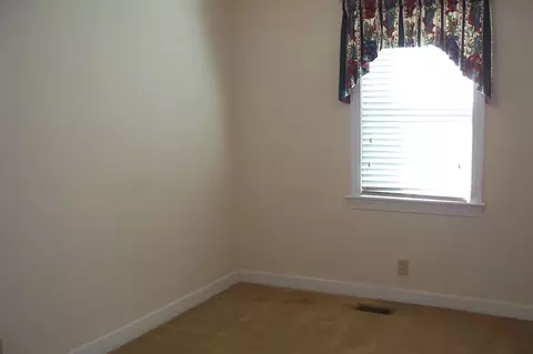 306 E Duke St, Dunn, NC 28334 photo 7
