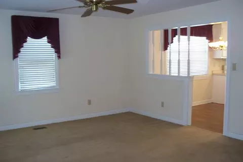 306 E Duke St, Dunn, NC 28334 photo 3