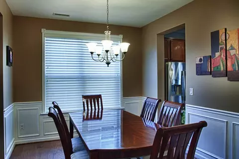 402 Glenview Ln, Durham, NC 27703 photo 10